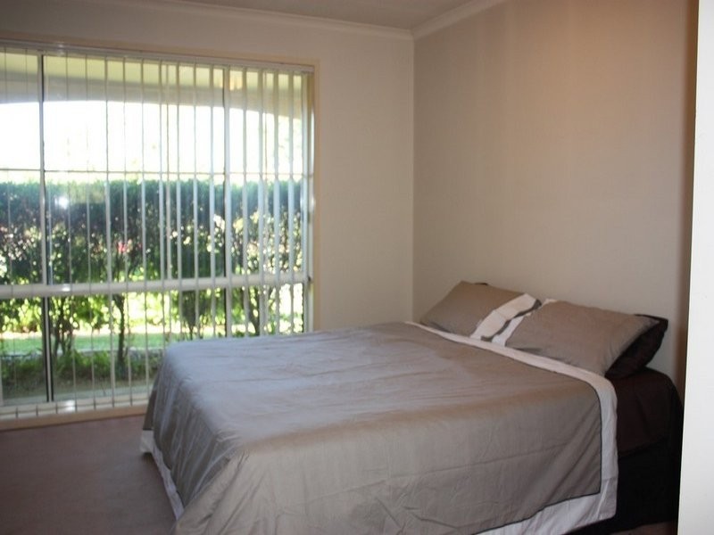 21 Greensborough Crescent, Parkwood QLD 4214