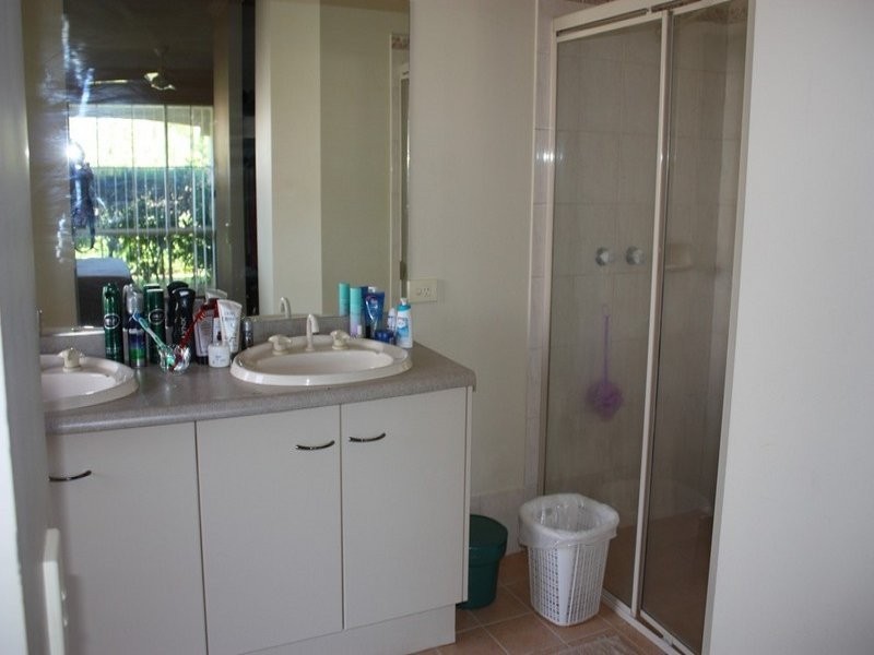 21 Greensborough Crescent, Parkwood QLD 4214