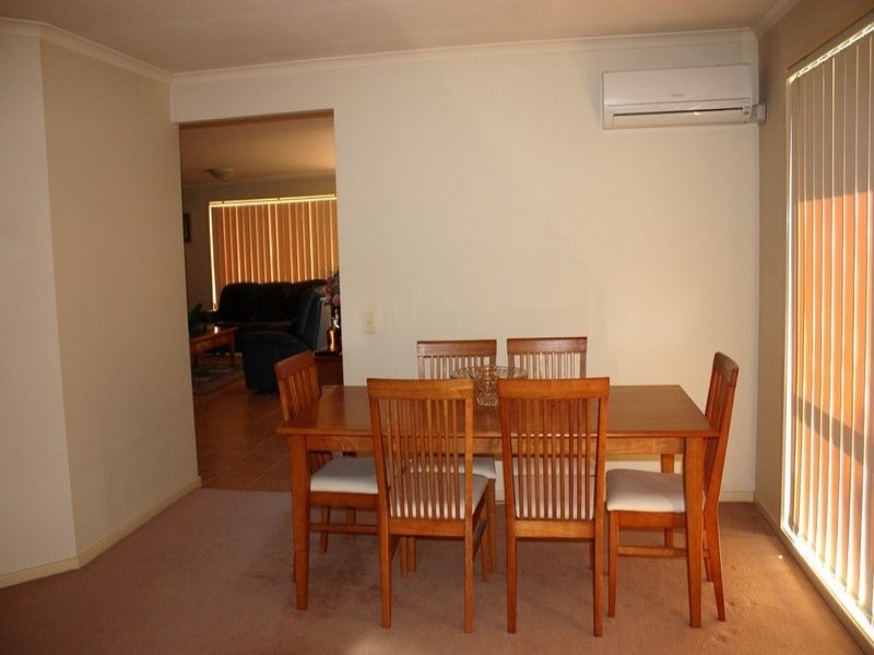 21 Greensborough Crescent, Parkwood QLD 4214