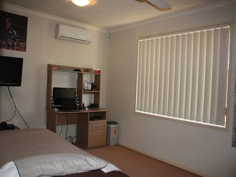 21 Greensborough Crescent, Parkwood QLD 4214