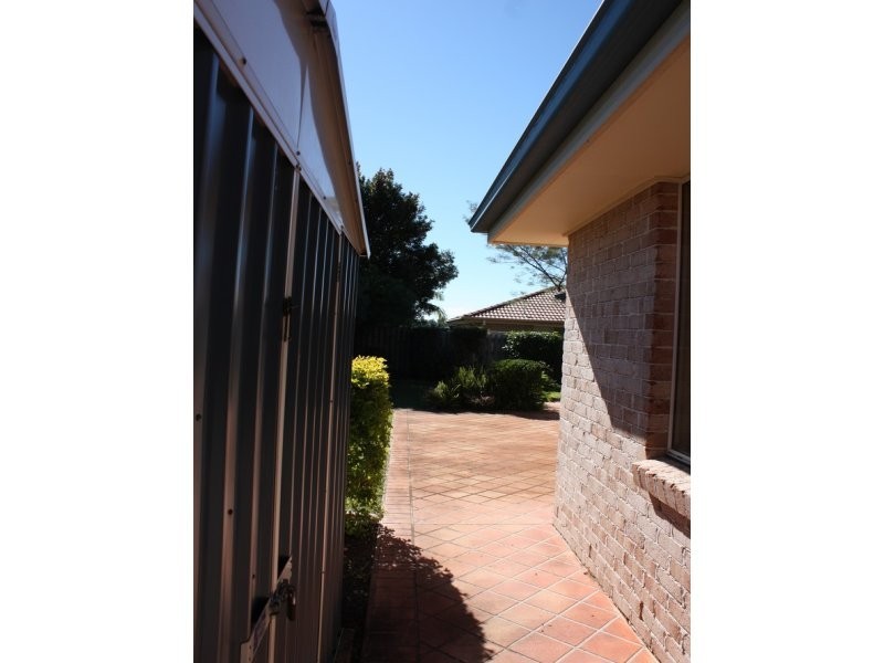 21 Greensborough Crescent, Parkwood QLD 4214