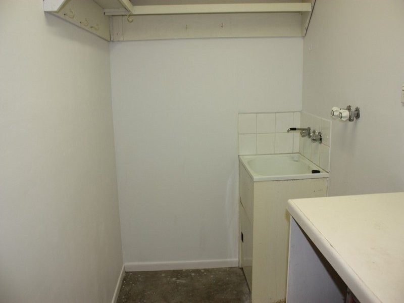 1/8 Tannock Street, Ashmore QLD 4214