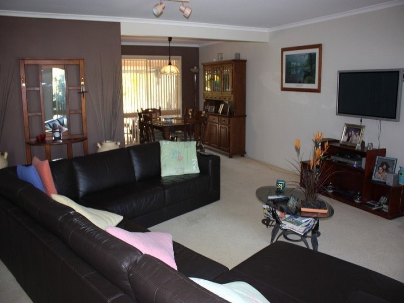 10 Kel Nagel Circuit, Parkwood QLD 4214