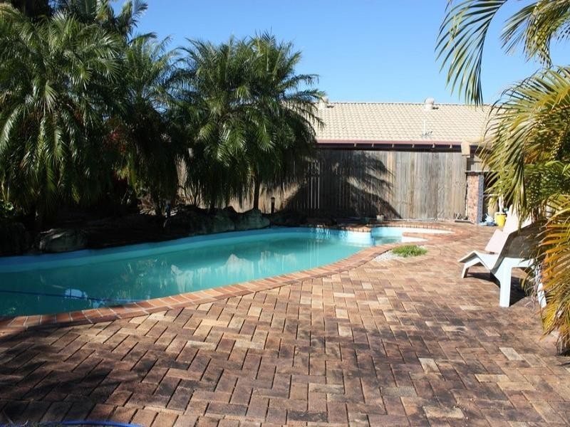 10 Kel Nagel Circuit, Parkwood QLD 4214