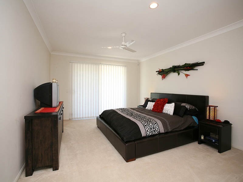 7/24 Jessica Drive, Upper Coomera QLD 4209