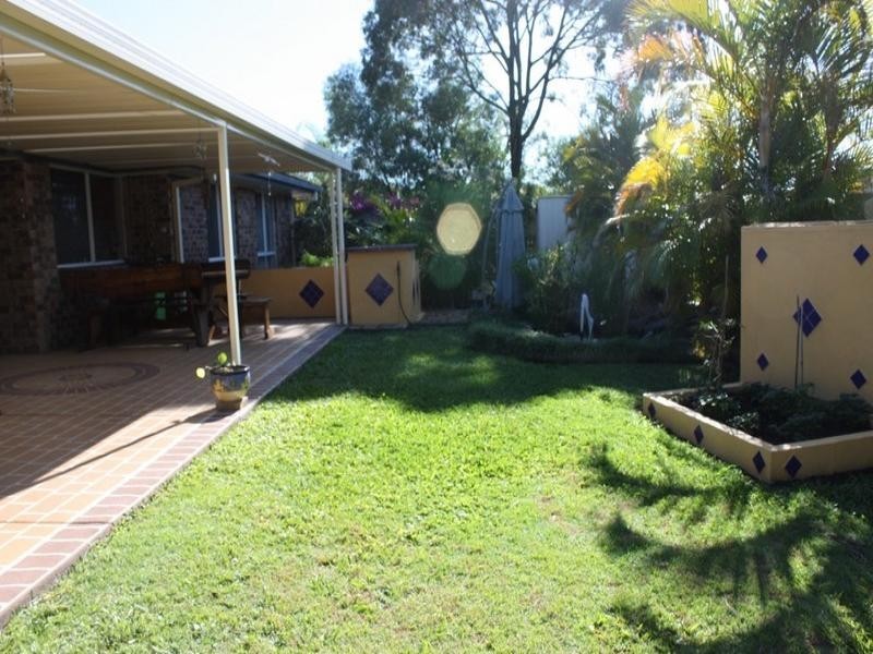 92 Parkes Drive, Helensvale QLD 4212