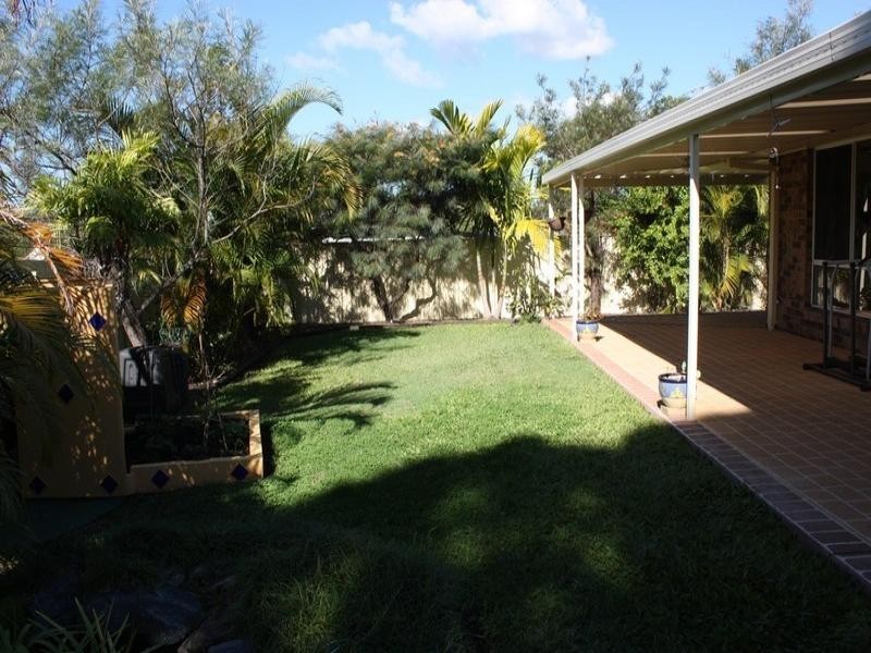 92 Parkes Drive, Helensvale QLD 4212