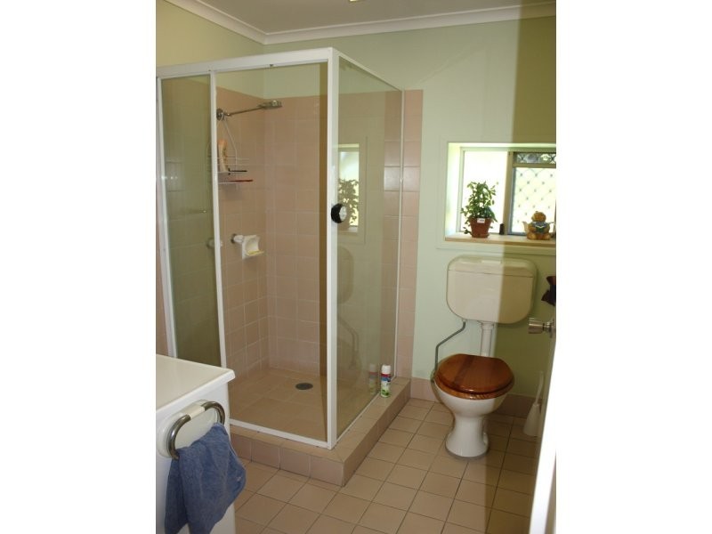 2 Kingsley Avenue, Labrador QLD 4215