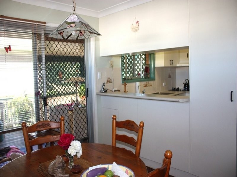 2 Kingsley Avenue, Labrador QLD 4215