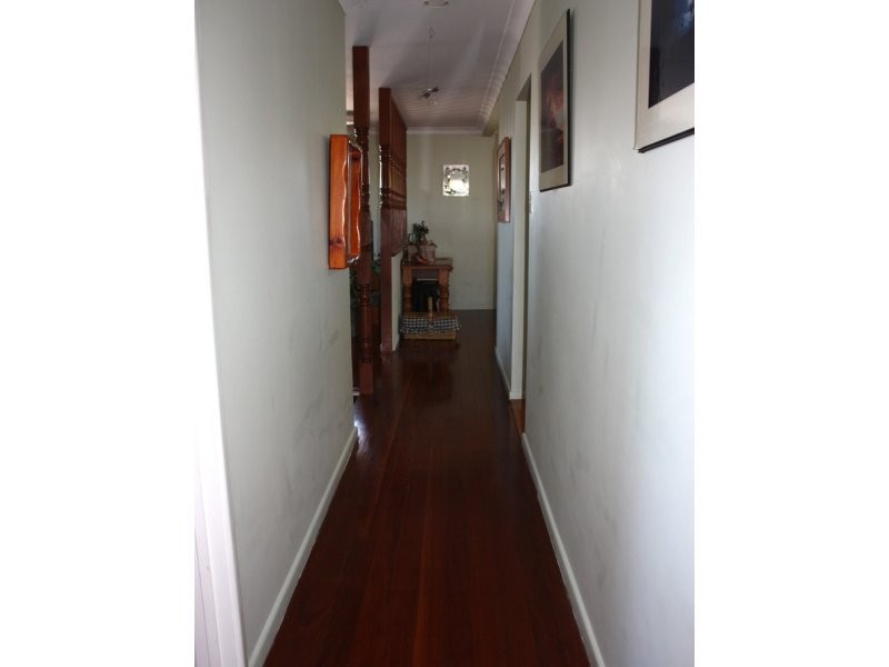 2 Kingsley Avenue, Labrador QLD 4215