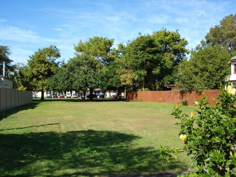 28 Twelfth Avenue, Palm Beach QLD 4221