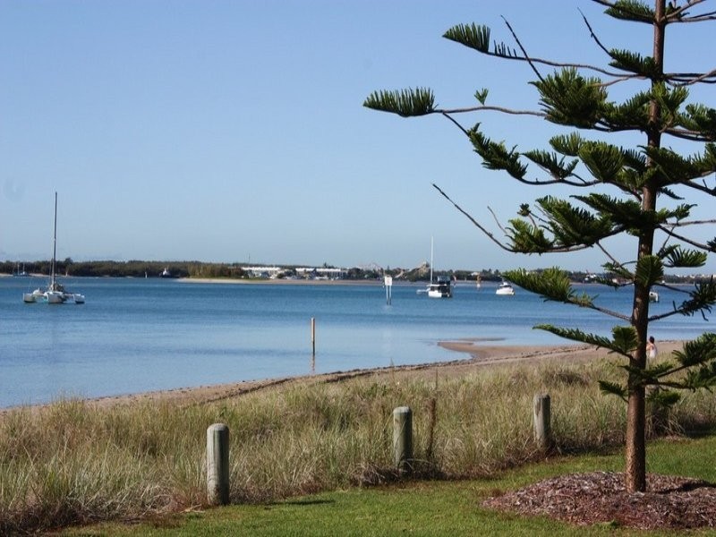 1/416 Marine Parade, Biggera Waters QLD 4216