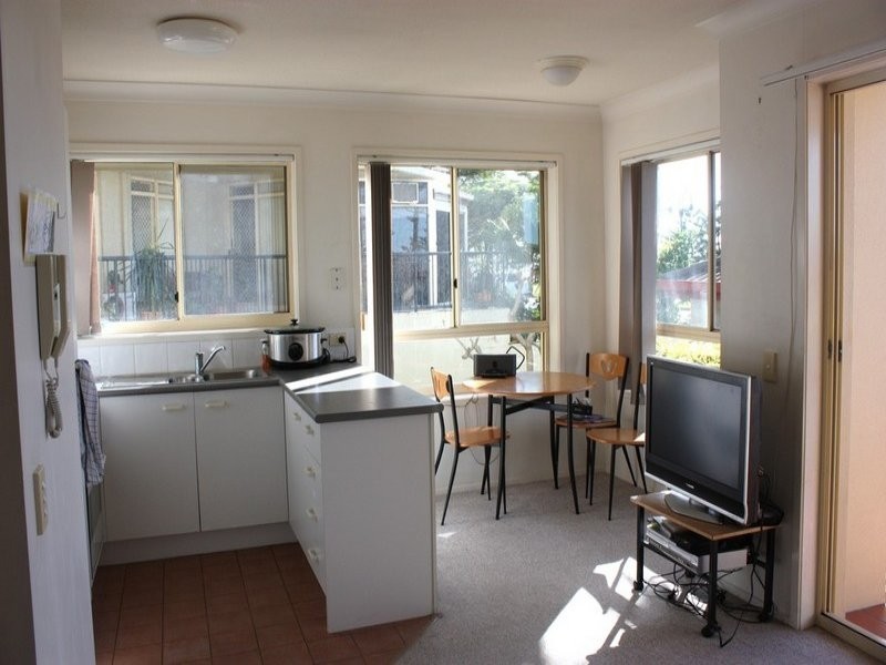 1/416 Marine Parade, Biggera Waters QLD 4216