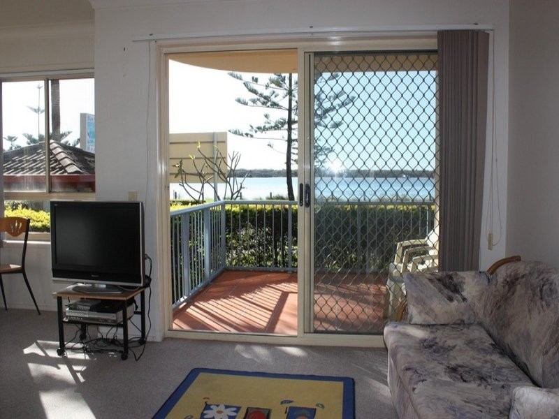 1/416 Marine Parade, Biggera Waters QLD 4216