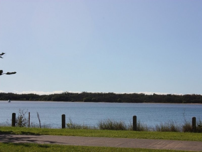 1/416 Marine Parade, Biggera Waters QLD 4216