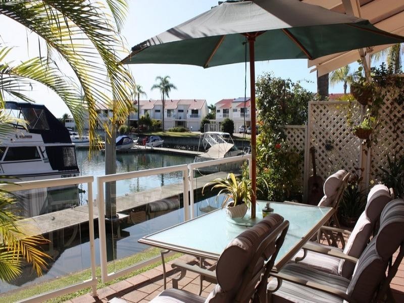 40/81 Boykambil Esplanade, Hope Island QLD 4212