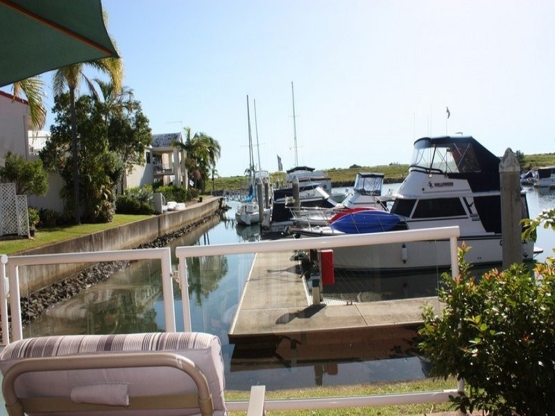 40/81 Boykambil Esplanade, Hope Island QLD 4212