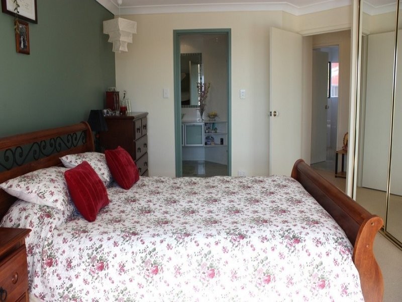 40/81 Boykambil Esplanade, Hope Island QLD 4212