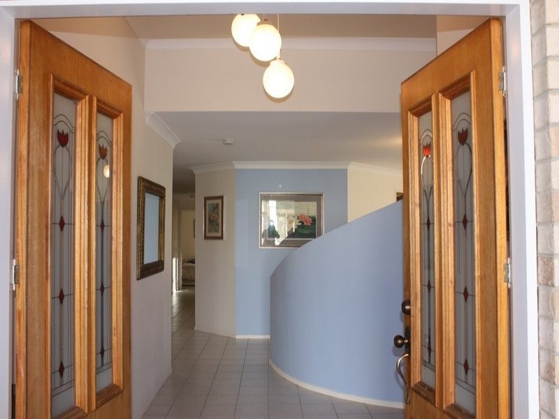 1 Highgate Lane, Robina QLD 4226