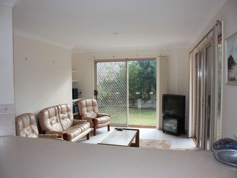 1 Highgate Lane, Robina QLD 4226