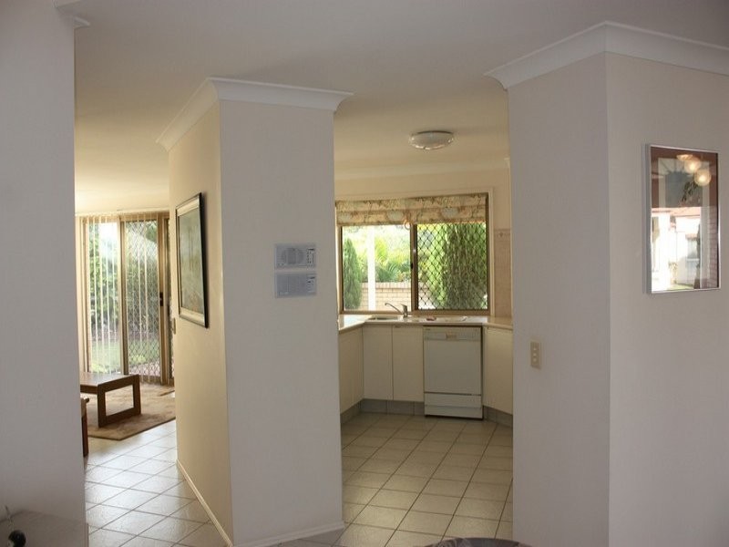 1 Highgate Lane, Robina QLD 4226