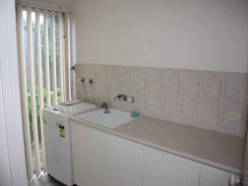 1 Highgate Lane, Robina QLD 4226