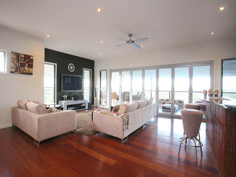 14 Vennor Drive, Ormeau QLD 4208