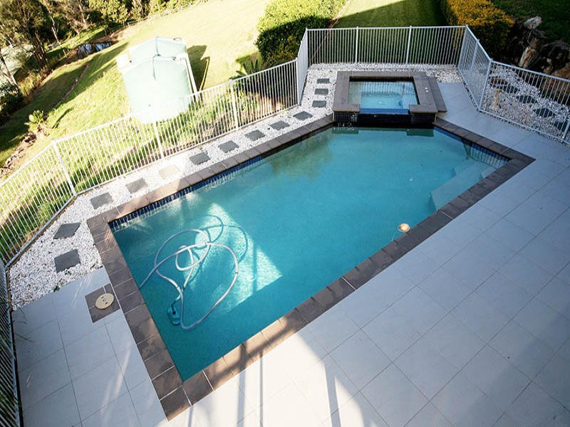 14 Vennor Drive, Ormeau QLD 4208