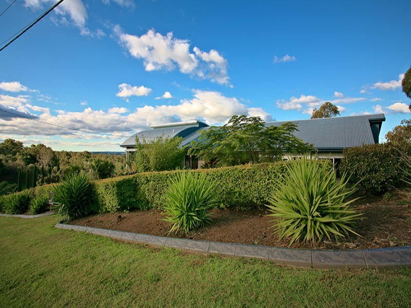 14 Vennor Drive, Ormeau QLD 4208