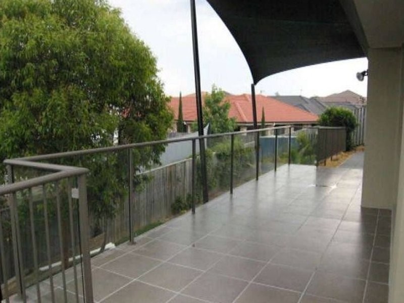 10 Brookland Court, Molendinar QLD 4214