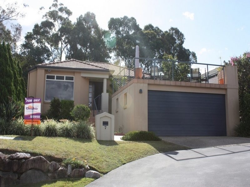 7 Sarah Place, Ashmore QLD 4214