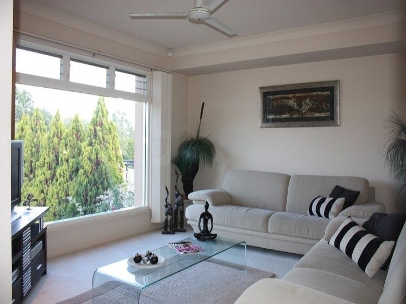 7 Sarah Place, Ashmore QLD 4214