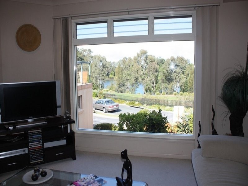 7 Sarah Place, Ashmore QLD 4214