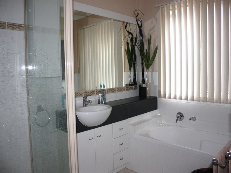 7 Sarah Place, Ashmore QLD 4214