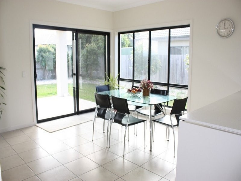 4 Corymbia way, Molendinar QLD 4214