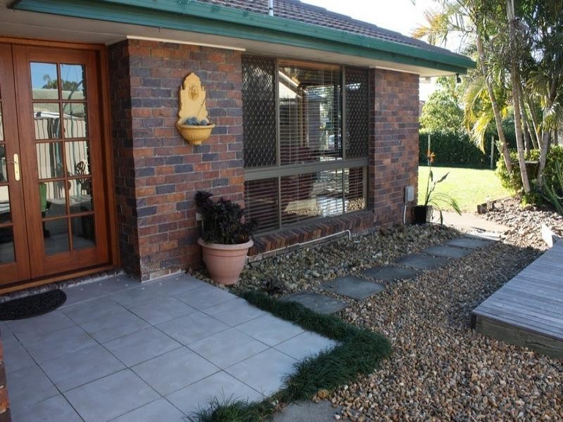 4 Minden Crescent, Helensvale QLD 4212