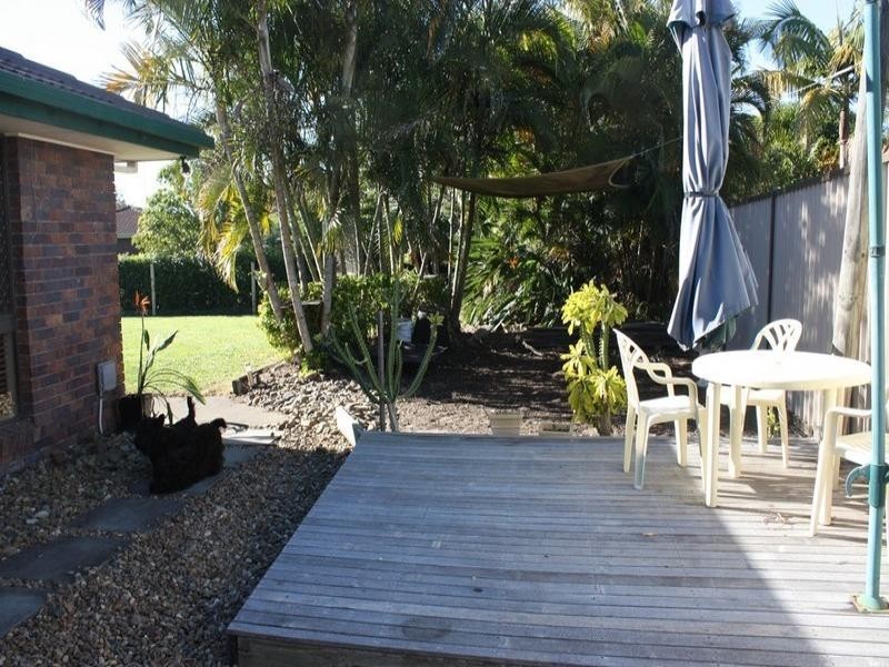 4 Minden Crescent, Helensvale QLD 4212