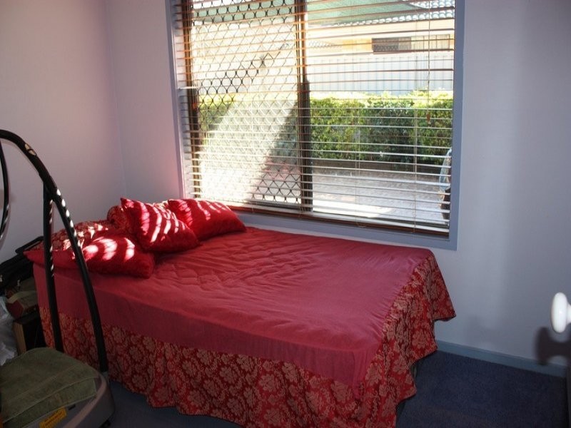 4 Minden Crescent, Helensvale QLD 4212