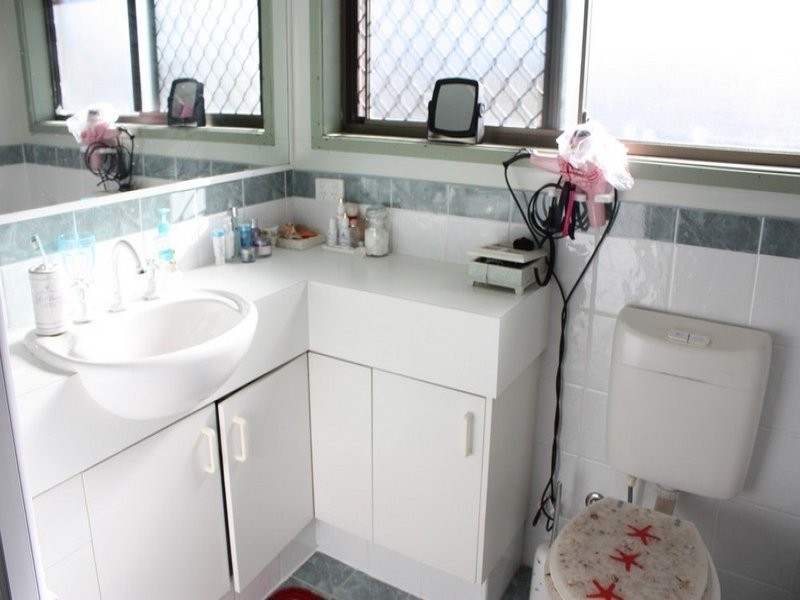 4 Minden Crescent, Helensvale QLD 4212