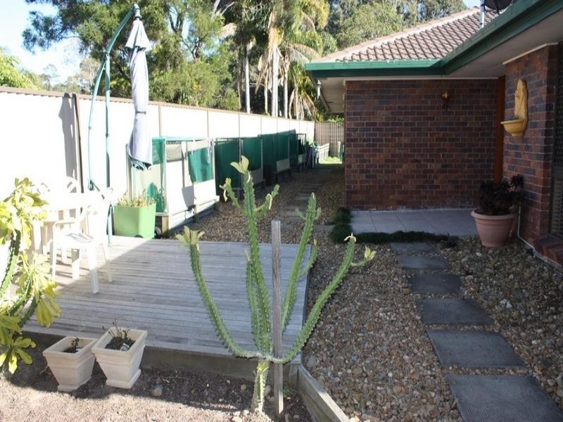 4 Minden Crescent, Helensvale QLD 4212