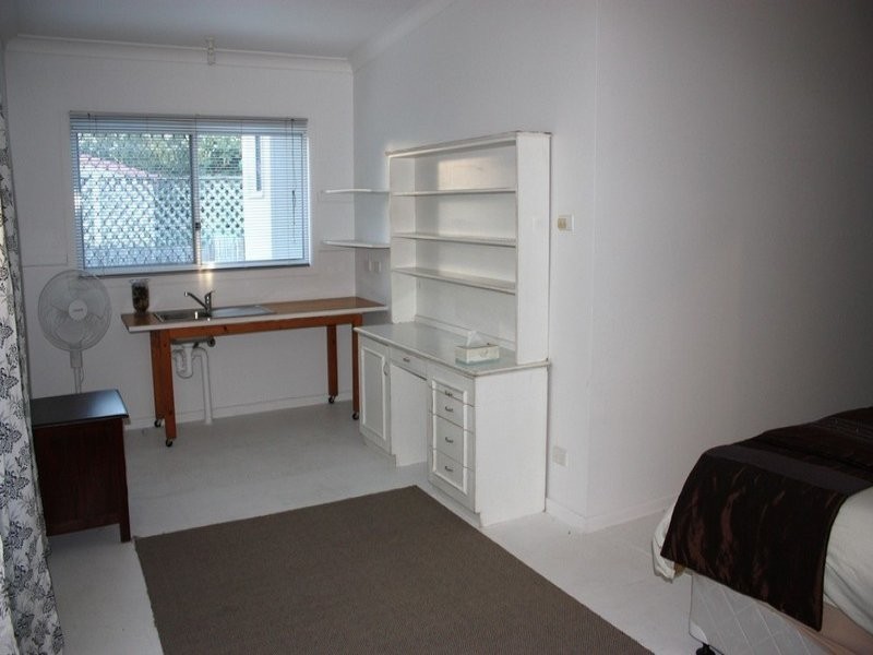 19 Cawthray Street, Biggera Waters QLD 4216