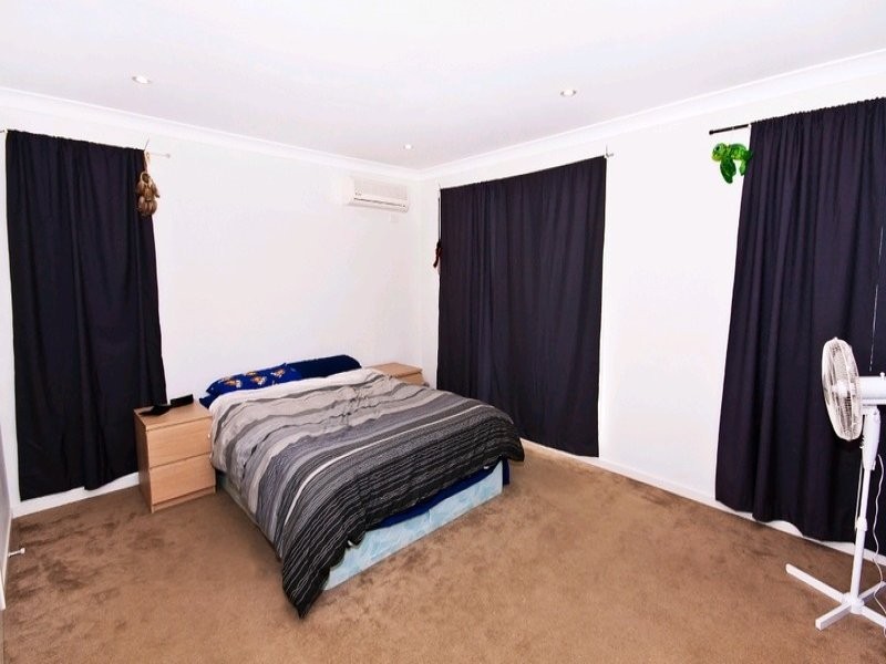 26 Lockwood Place, Molendinar QLD 4214