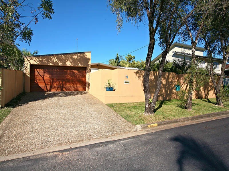 10 Clare Street, Southport QLD 4215