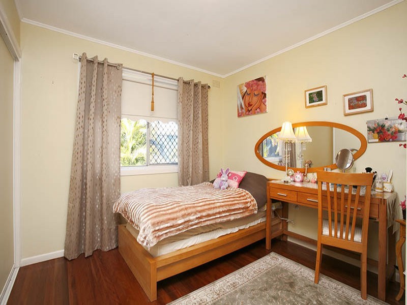 10 Clare Street, Southport QLD 4215