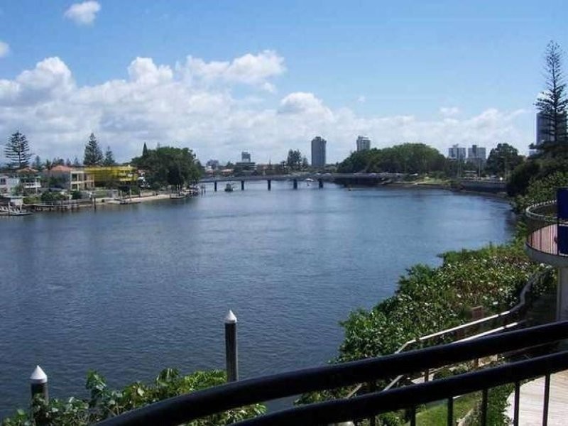 84/2940 Gold Coast Highway, Surfers Paradise QLD 4217