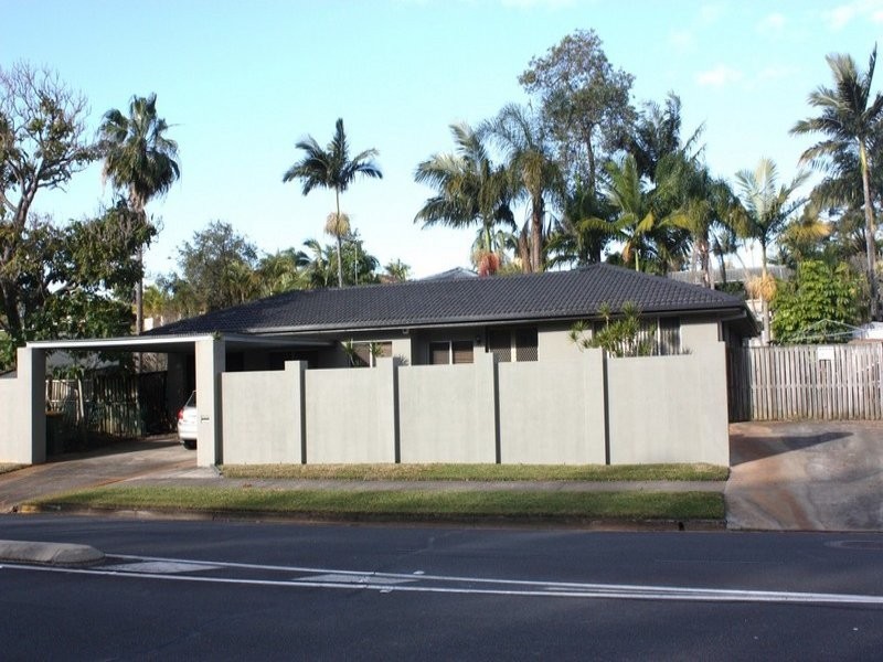 9 Patura Drive, Ashmore QLD 4214