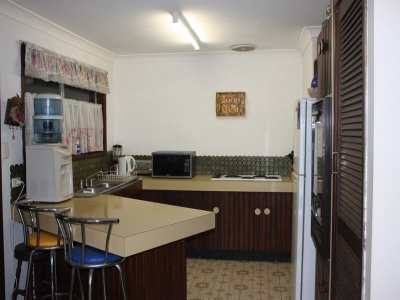 9 Patura Drive, Ashmore QLD 4214