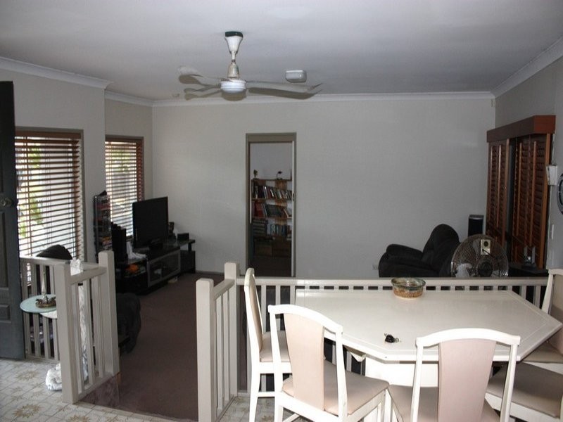 9 Patura Drive, Ashmore QLD 4214