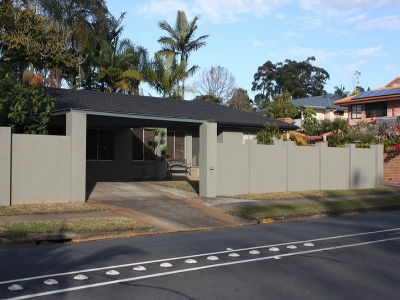 9 Patura Drive, Ashmore QLD 4214