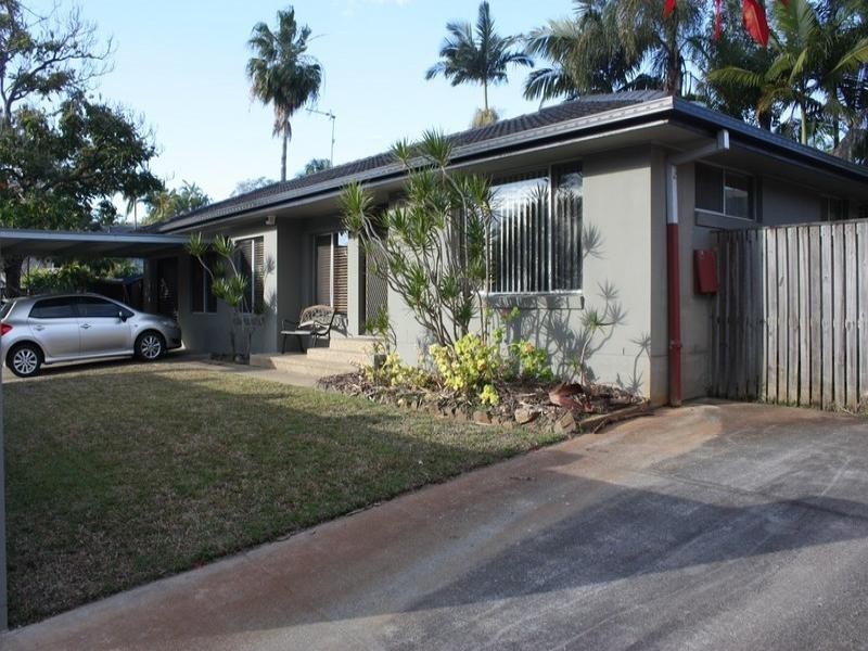 9 Patura Drive, Ashmore QLD 4214